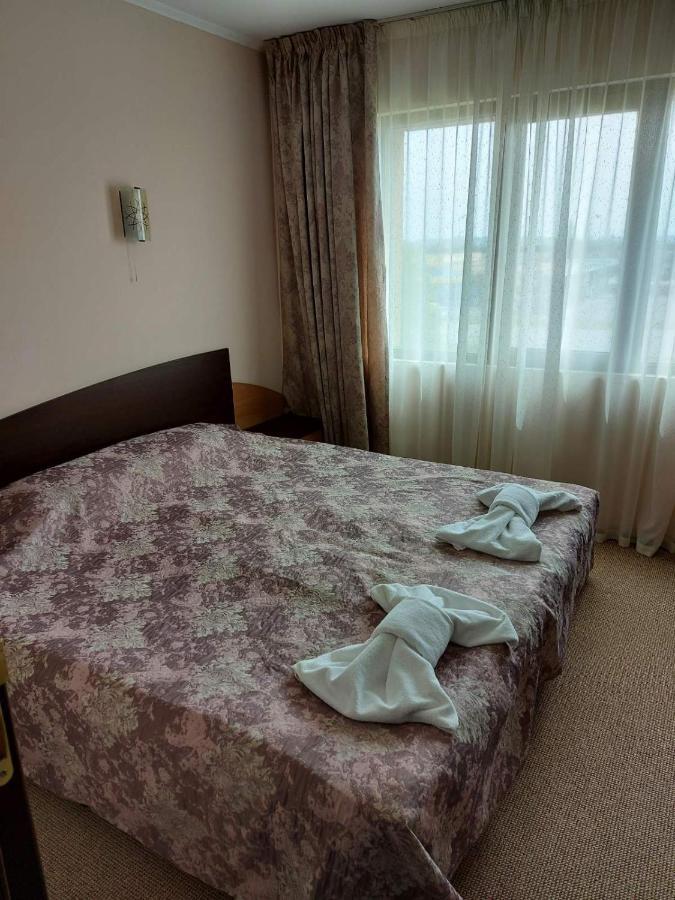 Hotel Sveti Nikola Sliven ภายนอก รูปภาพ