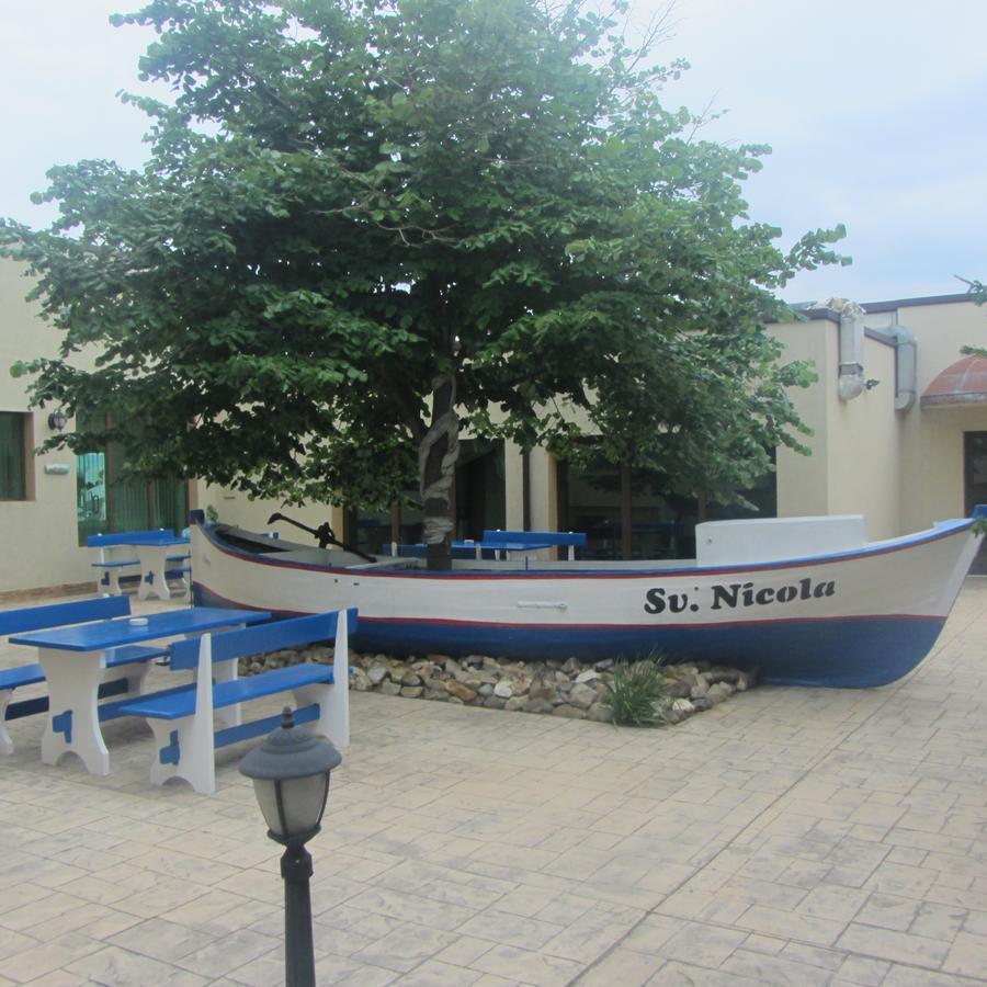 Hotel Sveti Nikola Sliven ภายนอก รูปภาพ