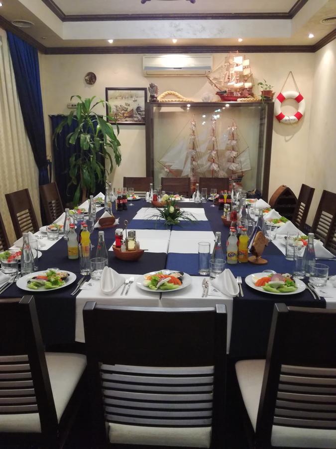 Hotel Sveti Nikola Sliven ภายนอก รูปภาพ